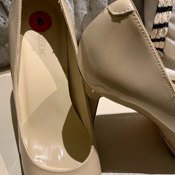 High heel shied - Picture 2 of 4